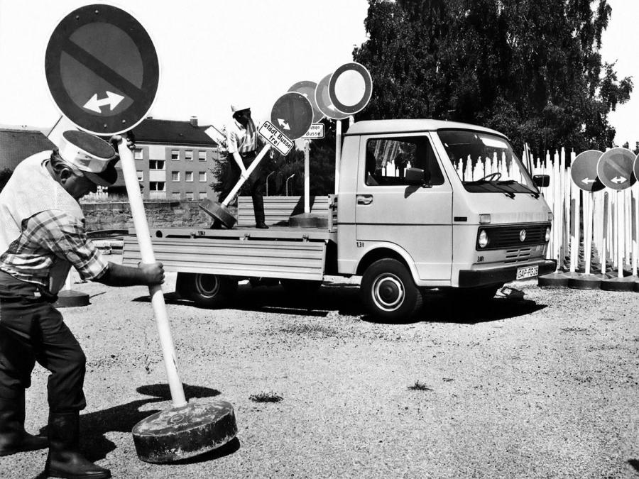  Volkswagen LT31 Pritschenwagen 1975 года  (фото 1 из 2)